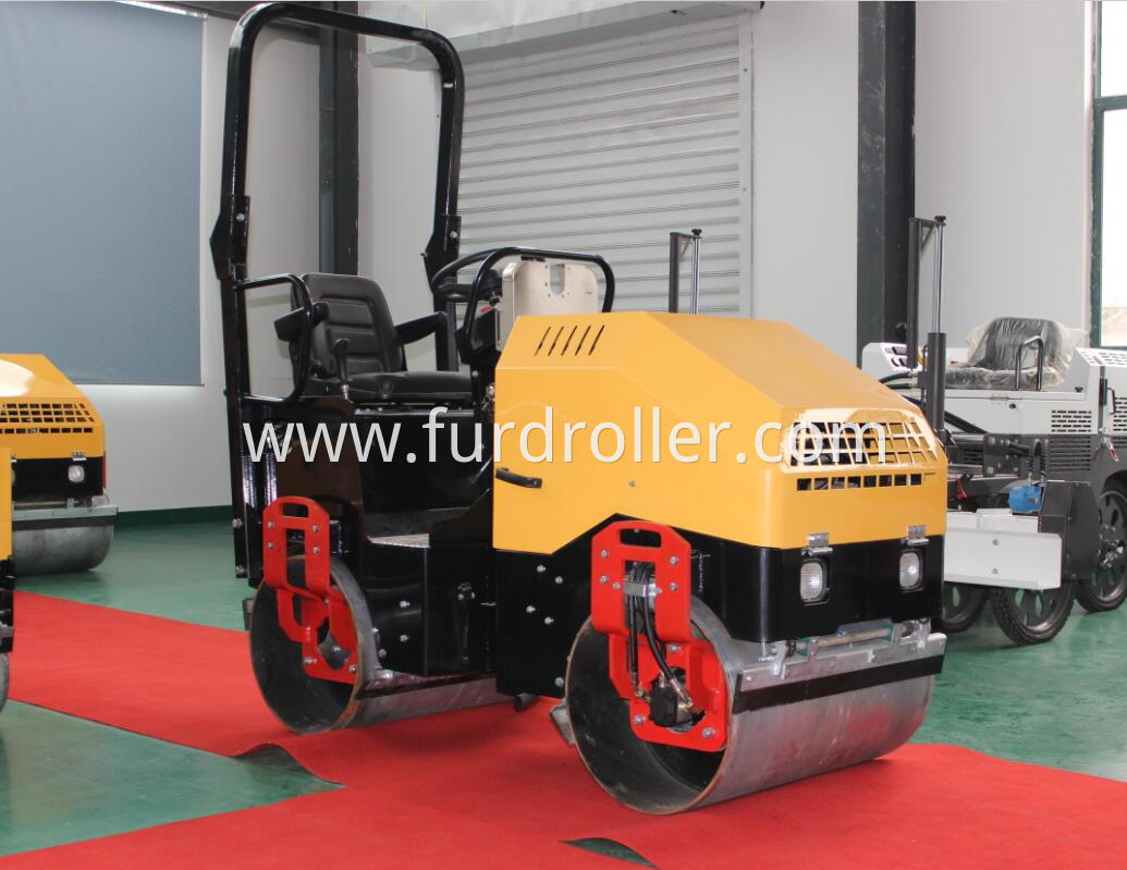FYL-900 1.8ton roller